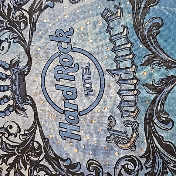 Hard Rock Tshirt - Picture 2 of 3